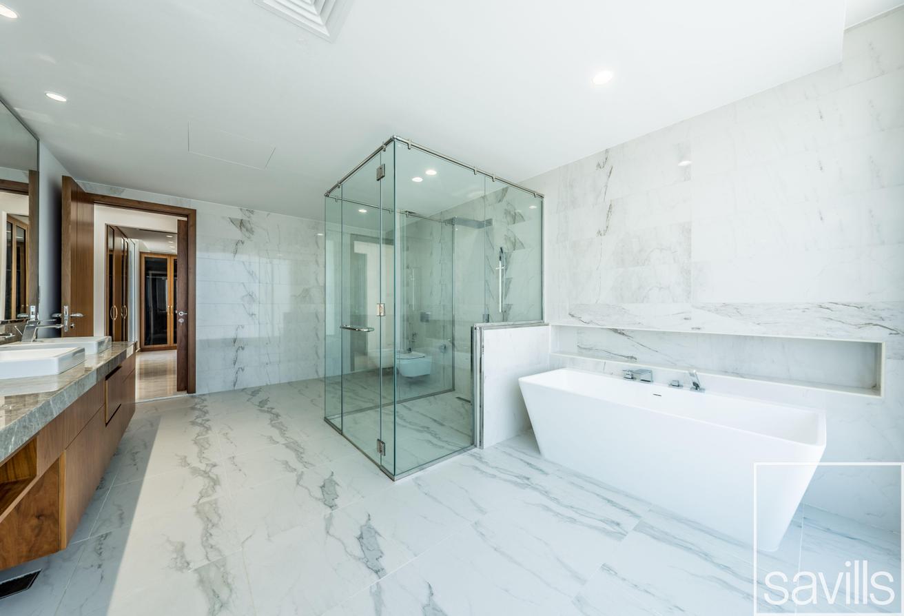 Private Pool and Private Garden | Modern Layout photo 13