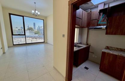 Apartment - Studio - 1 for rent in Jumeirah 1 - Jumeirah - Dubai
