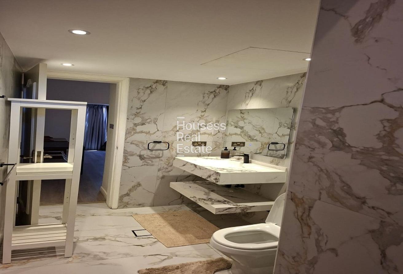 Bright Living|Private Jacuzzi and Garden|Vacant photo 18