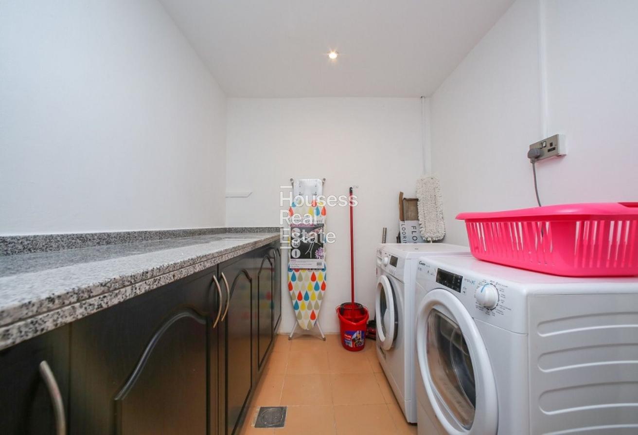 Bright Living|Private Jacuzzi and Garden|Vacant photo 12