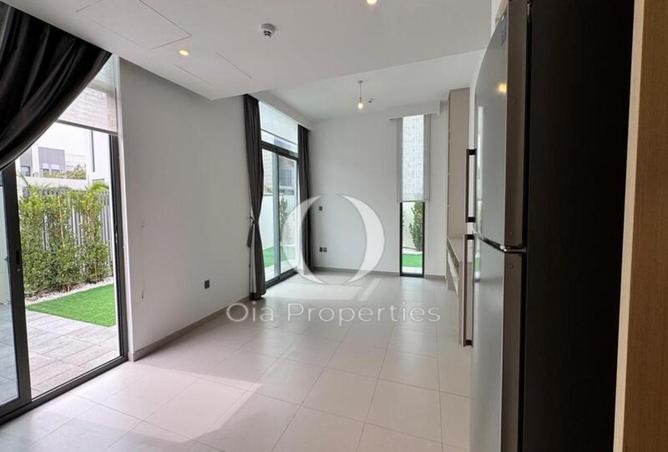 73113721 - Property Image 3