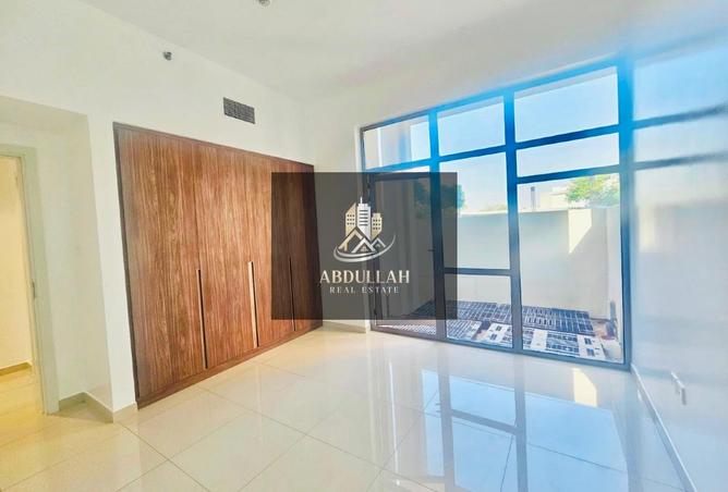 122018910 - Property Image 3
