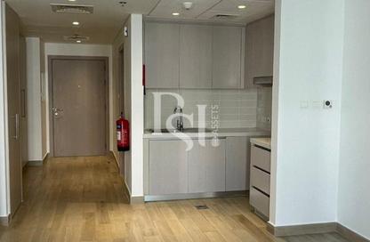 Apartment - Studio - 1 for rent in Waters Edge - Yas Island - Abu Dhabi Apartment - Studio - 1 for rent in Waters Edge - Yas Island - Abu Dhabi