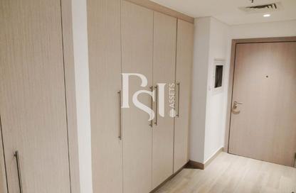 Apartment - Studio - 1 for rent in Waters Edge - Yas Island - Abu Dhabi
