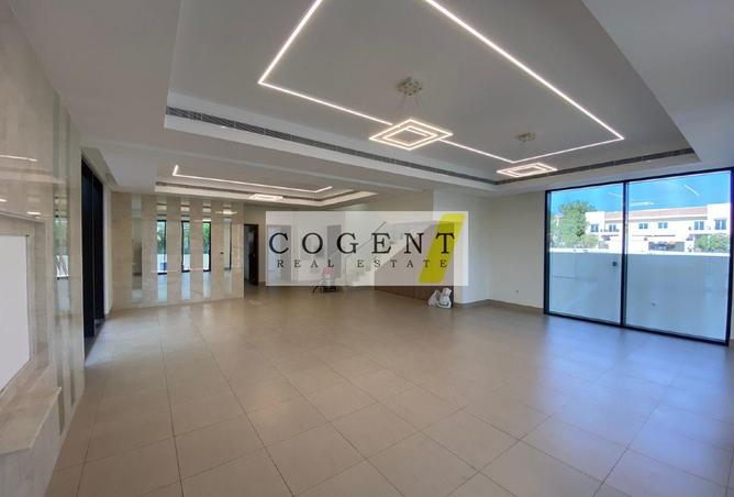 68670166 - Property Image 2