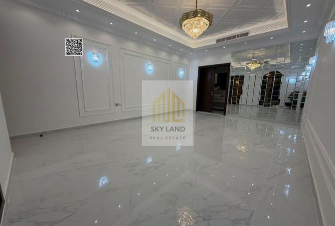 72319108 - Property Image 2