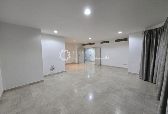110952890 - Property Main Image