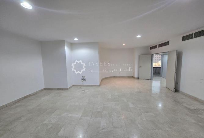 110952890 - Property Image 3