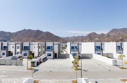Villa - 5 Bedrooms - 5 Bathrooms for rent in Al Dana Villas - Sharm - Fujairah