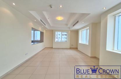 Apartment - 2 - 3 for rent in Bin Hendi Tower - Al Mankhool - Bur Dubai - Dubai