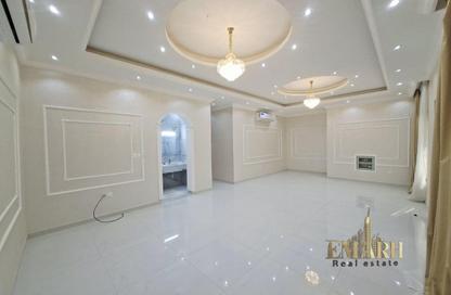 فيلا - 5 غرف نوم - 7 حمامات للايجار في الحليو 1 - الحليو - عجمان