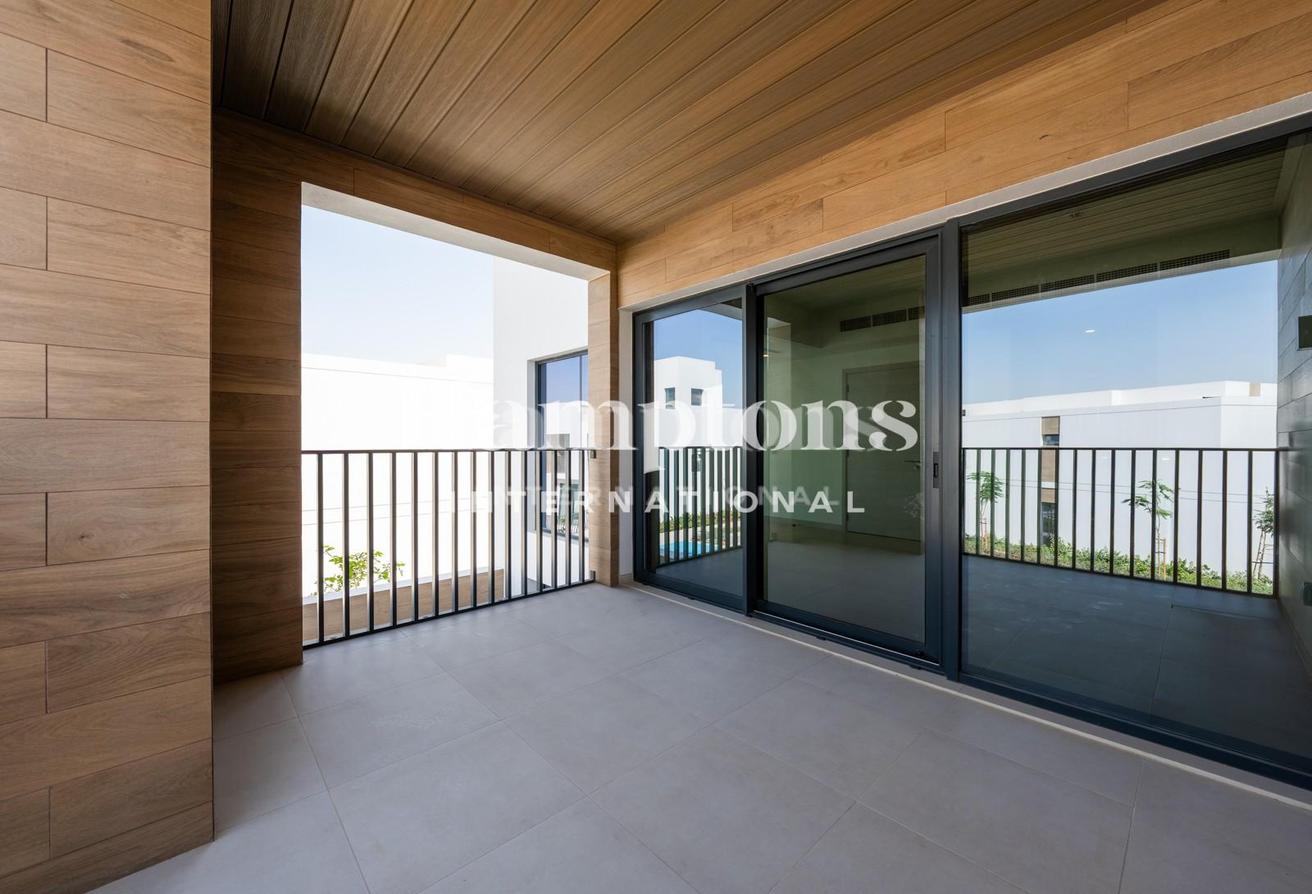 Exclusive Corner Single Row | By the pool photo 22