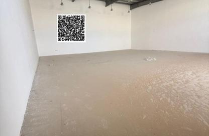 Warehouse - Studio - 1 Bathroom for rent in Umm Al Thuoob - Umm Al Quwain