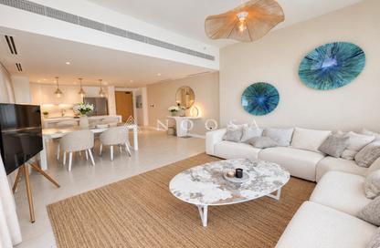Apartment - 2 - 3 for rent in La Vie - Jumeirah Beach Residence - Dubai