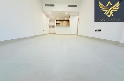 Apartment - 1 Bedroom - 2 Bathrooms for rent in Haas Building - Jumeirah Garden City - Al Satwa - Dubai