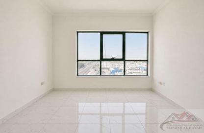 Apartment - 3 Bedrooms - 3 Bathrooms for rent in Muwaileh 3 Building - Muwaileh - Sharjah