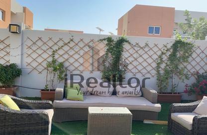 Villa - 3 - 4 for sale in Manazel Al Reef 2 - Al Samha - Abu Dhabi