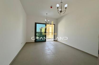Apartment - Studio - 1 for rent in KHK 21 - International City Phase 2 (Al Warsan 4) - Dubai Apartment - Studio - 1 for rent in KHK 21 - International City Phase 2 (Al Warsan 4) - Dubai