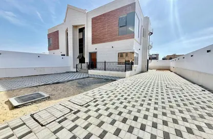 Villa - 4 Bedrooms - 5 Bathrooms for rent in Al Hooshi Villas - Hoshi - Al Badie - Sharjah