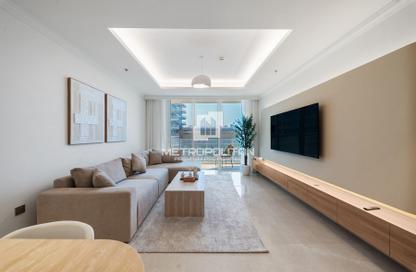 Apartment - 1 - 1 for sale in Palace Beach Residence Tower 2 - Palace Beach Residence - Emaar Beachfront - Dubai Harbour - Dubai