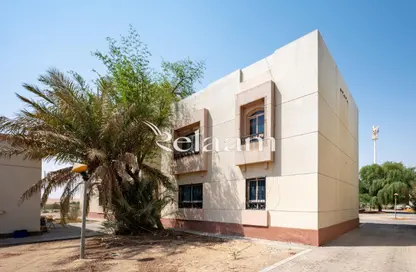 شقة - 2 غرف نوم - 2 حمامات للايجار في ناهل - العين