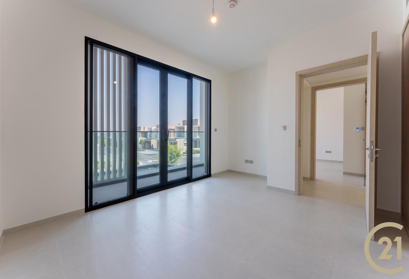 Brand New | Close to Retail | Vacant photo 6