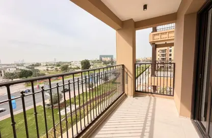 Apartment - 2 Bedrooms - 2 Bathrooms for sale in Al Jazi 2 - Madinat Jumeirah Living - Umm Suqeim - Dubai