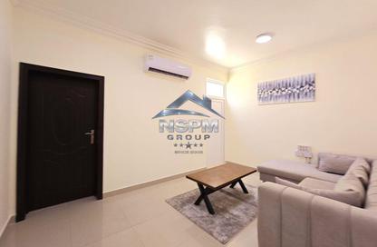 Apartment - 1 - 1 for rent in Al Qubaisat - Al Mushrif - Abu Dhabi