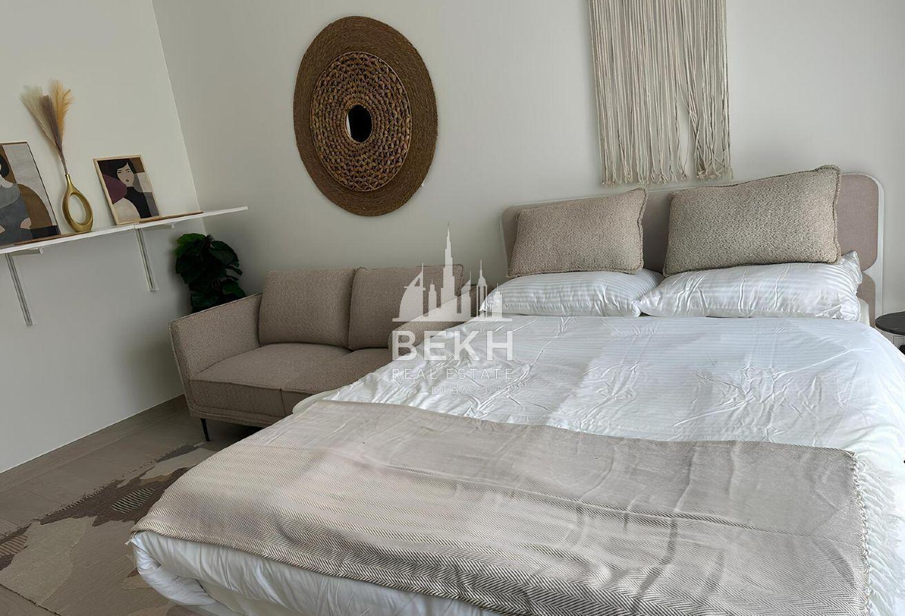 FULLY FURNISHED | MODERN UNIT | READY TO MOVE IN photo 8