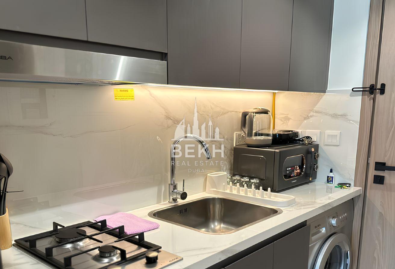 FULLY FURNISHED | MODERN UNIT | READY TO MOVE IN photo 2