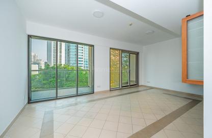 Apartment - 2 Bedrooms - 2 Bathrooms for sale in Golf Tower 1 - Golf Towers - The Views - Dubai