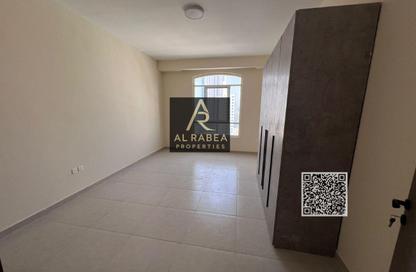 Apartment - 2 Bedrooms - 3 Bathrooms for rent in Corniche Tower - Ajman Corniche Road - Ajman