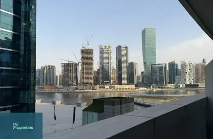 Apartment - 1 Bedroom - 2 Bathrooms for sale in Bay's Edge - Business Bay - Dubai Apartment - 1 Bedroom - 2 Bathrooms for sale in Bay's Edge - Business Bay - Dubai