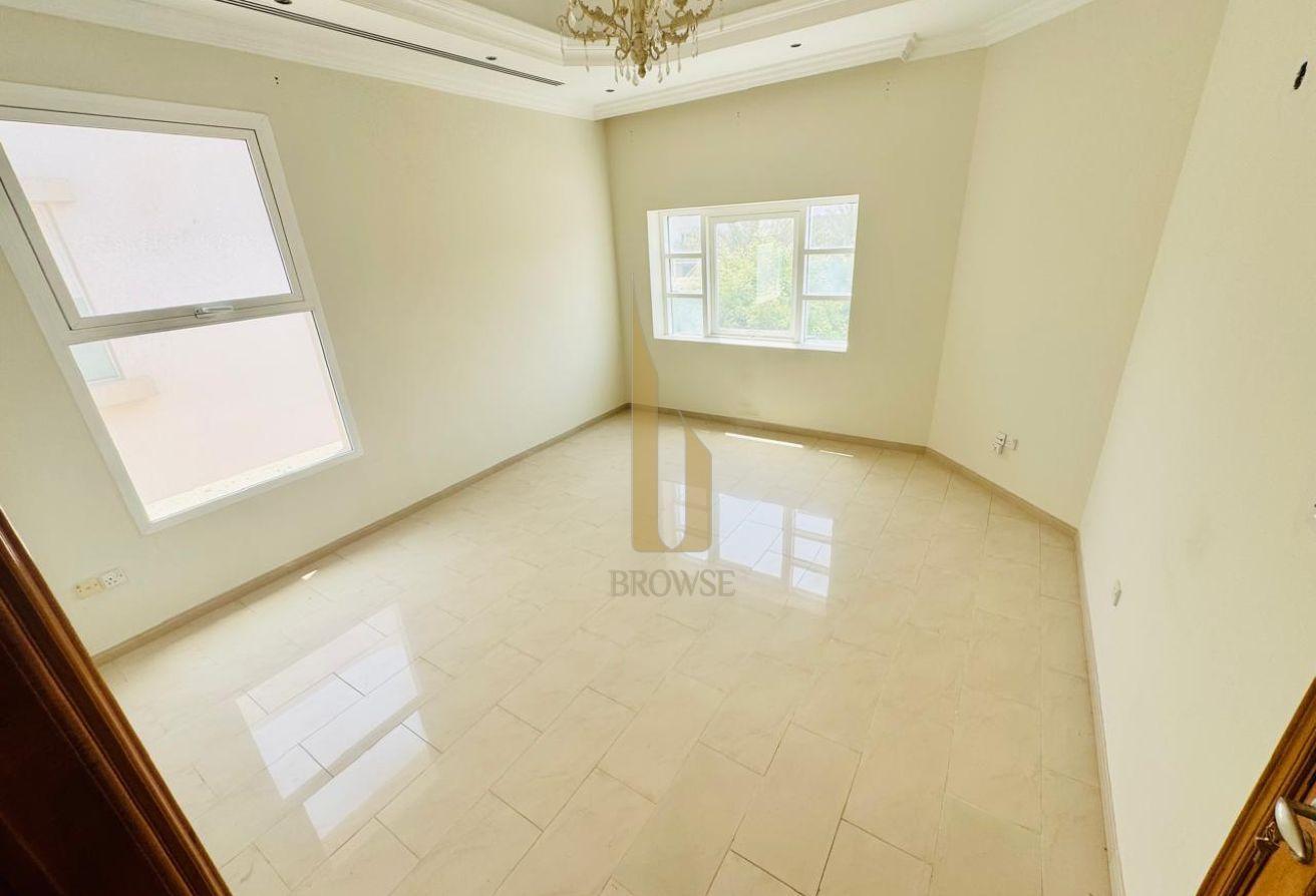 Majlis+5BR Ensuite+Study l Private Garden l Maids photo 27