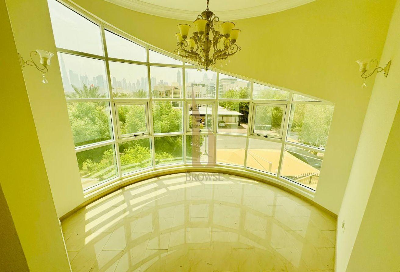 Majlis+5BR Ensuite+Study l Private Garden l Maids photo 24
