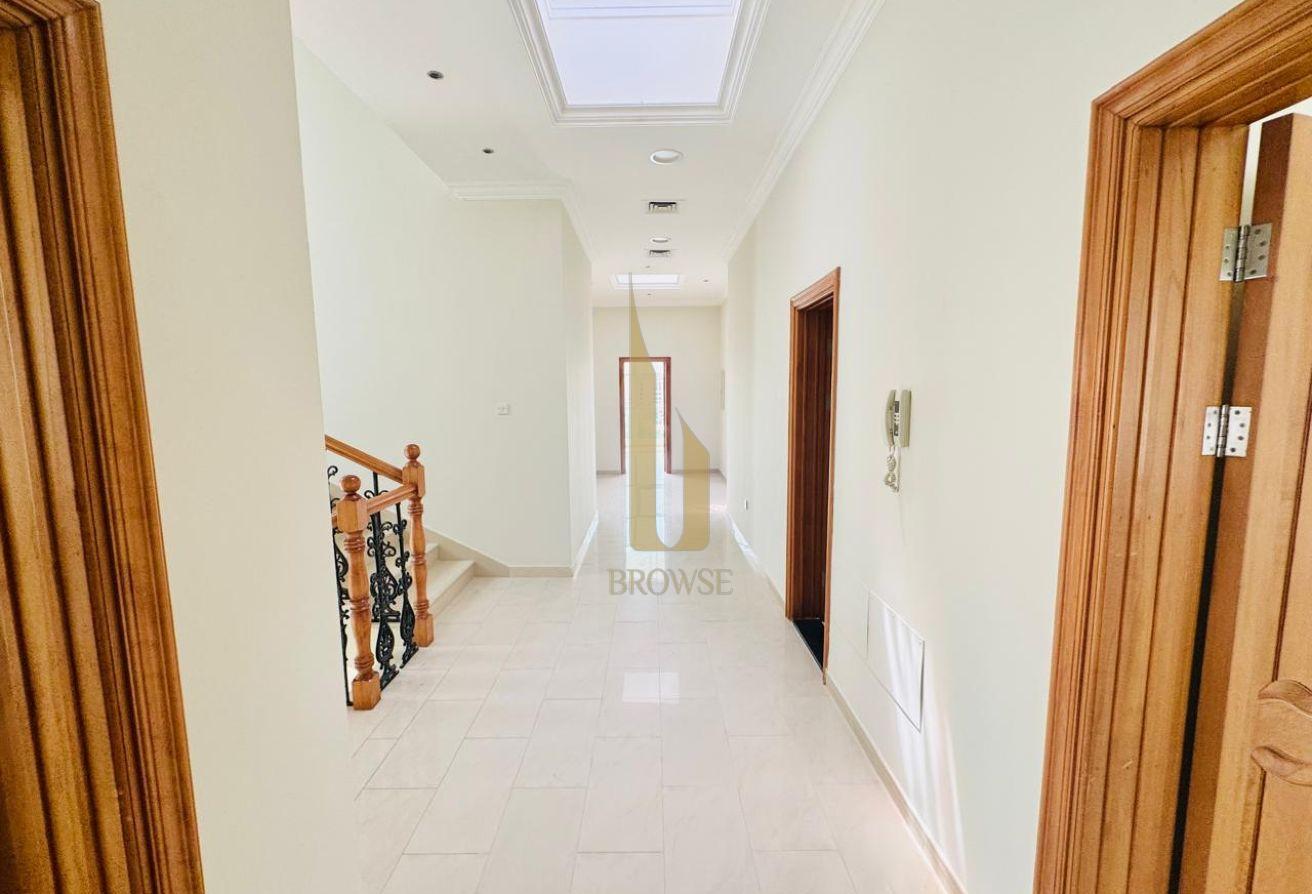 Majlis+5BR Ensuite+Study l Private Garden l Maids photo 21