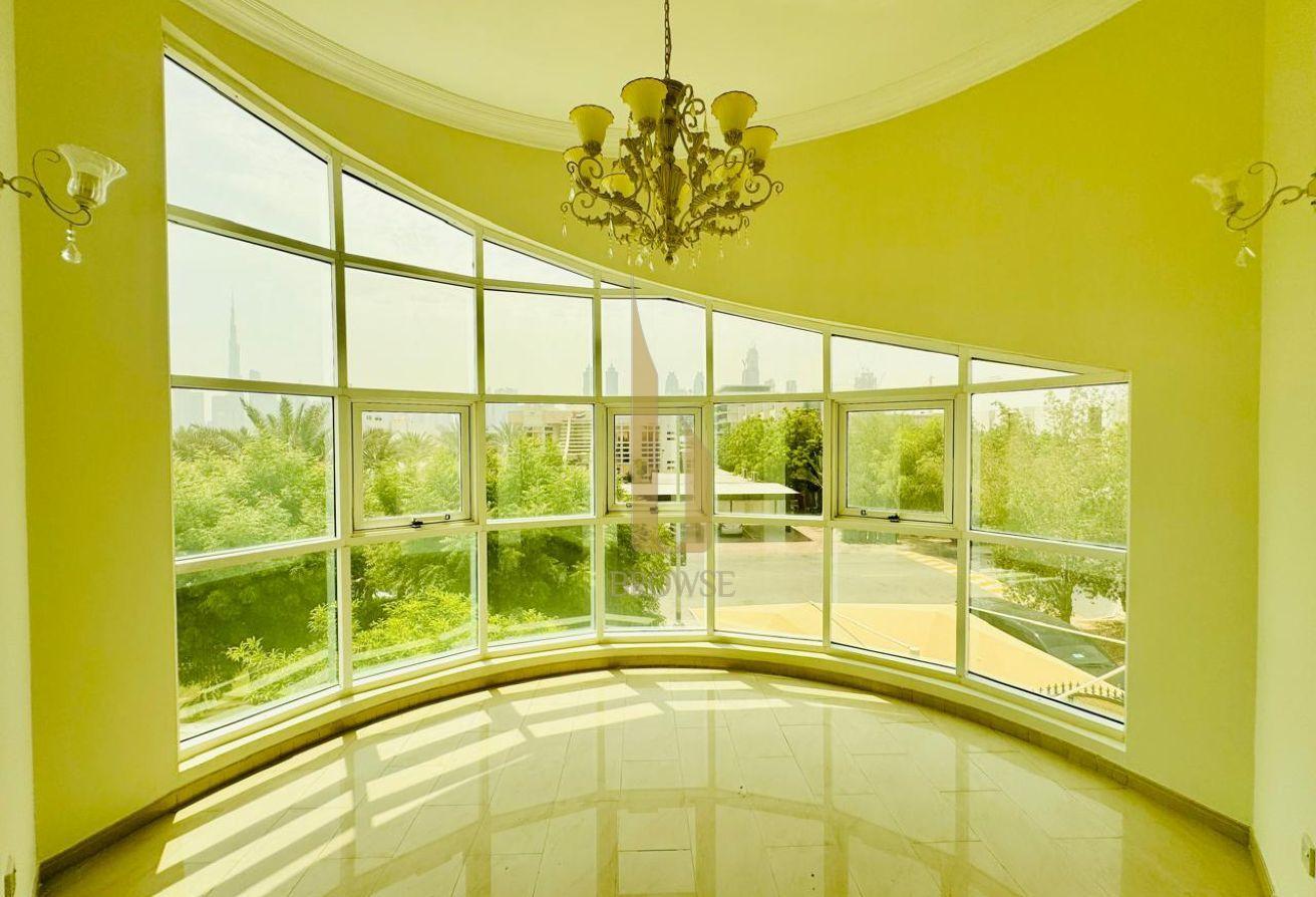 Majlis+5BR Ensuite+Study l Private Garden l Maids photo 23