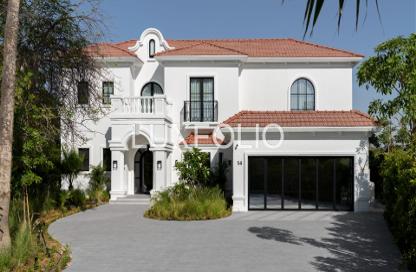 Villa - 4 - 5 for sale in Entertainment Foyer - Mediterranean Clusters - Jumeirah Islands - Dubai