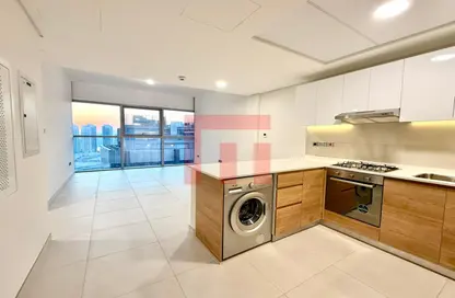 Apartment - 2 Bedrooms - 2 Bathrooms for rent in Radiant Square - City Of Lights - Al Reem Island - Abu Dhabi