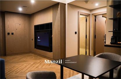 Apartment - 1 Bedroom - 2 Bathrooms for sale in Paramount Tower Hotel  and  Residences - Business Bay - Dubai
