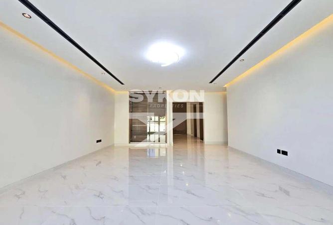 71916382 - Property Image 2