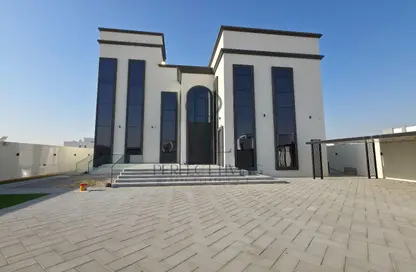 فيلا - 5 غرف نوم - 6 حمامات للايجار في مدينة هند ٣ - دبي لاند - دبي