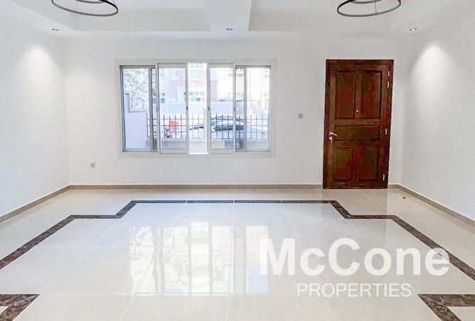 79387937 - Property Image 3