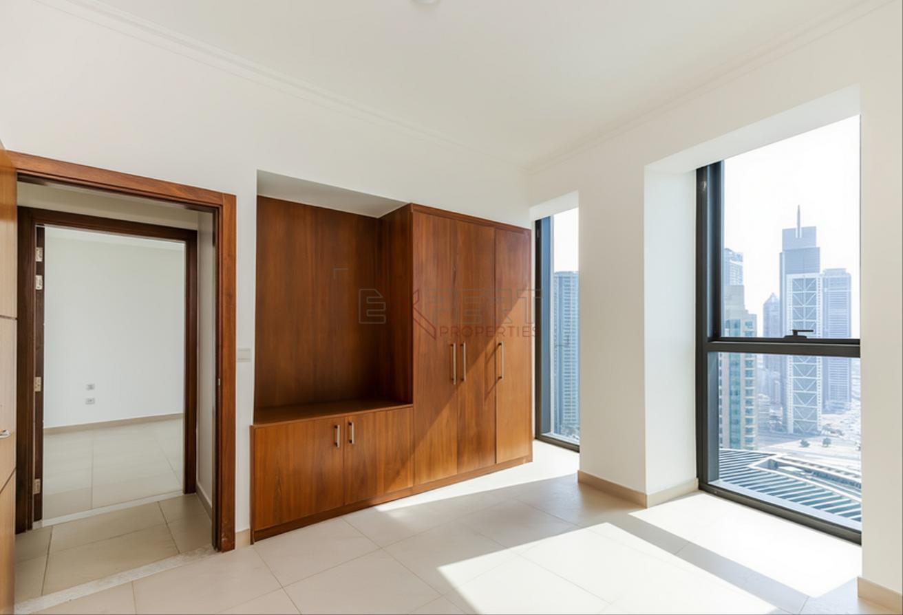 Burj & Fountain Views | High Floor Unit | Balcony photo 7