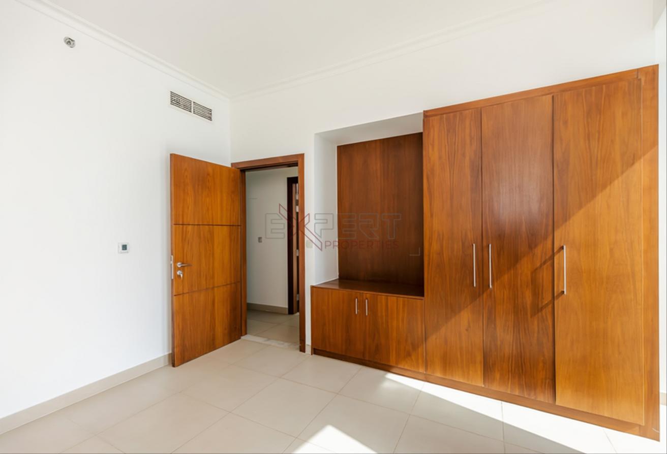 Burj & Fountain Views | High Floor Unit | Balcony photo 10