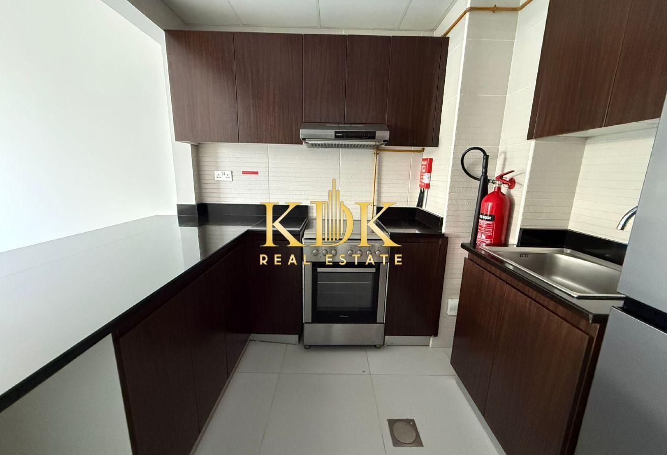 Affordable | 1BHK | Unfurnished | Close to Exit photo 5