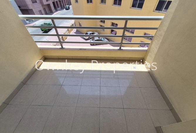128822108 - Property Image 3