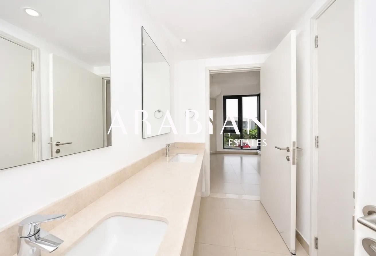Large Plot | Private End Unit | Landscaped Garden photo 18