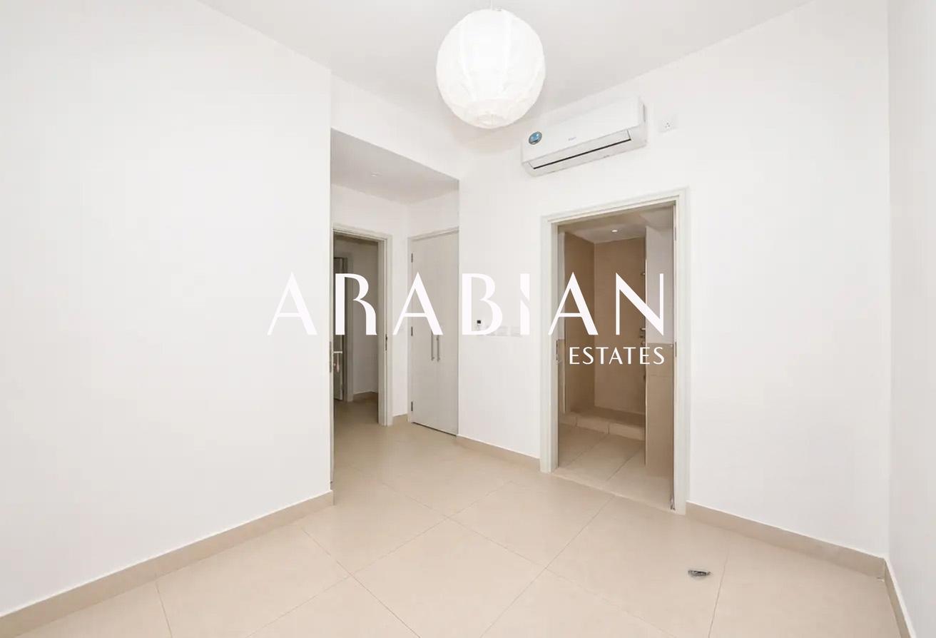 Large Plot | Private End Unit | Landscaped Garden photo 16