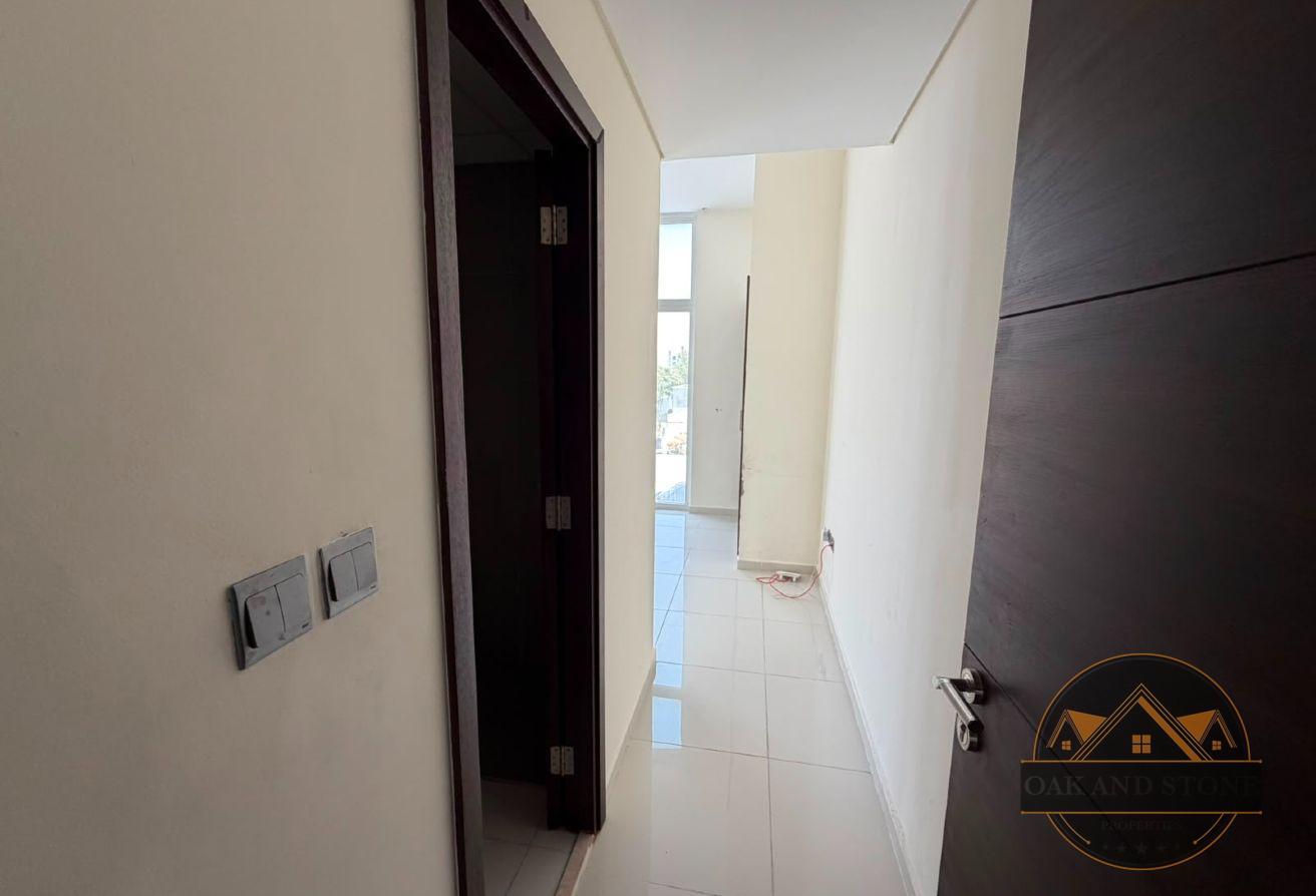 Corner Unit | 3BR + Maid | Spacious Family Home photo 11